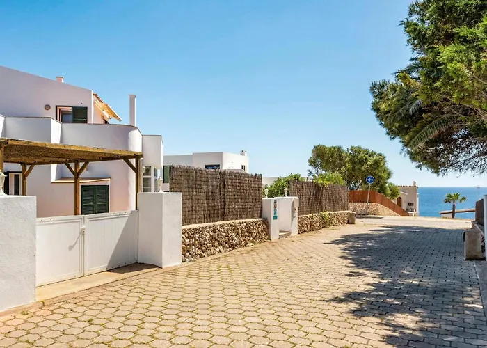 Bini Mestral By Villa