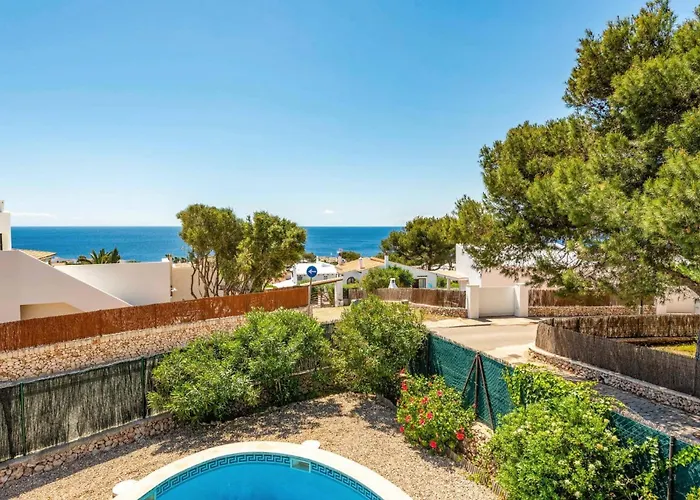 Bini Mestral By וילה