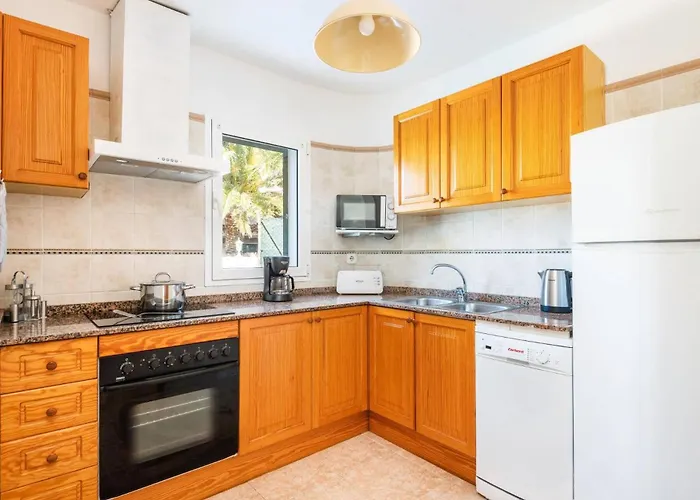 Bini Mestral By * ביניבקה